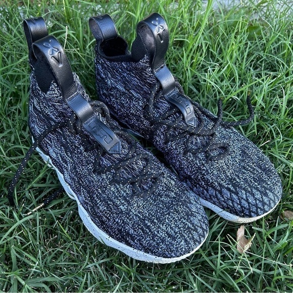 Nike LeBron 15 Ashes 2017 athletic sneakers - Picture 1 of 8